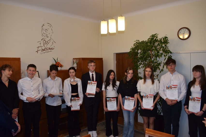 Sukcesy uczniów I LO w Radomsku w ogólnopolskim konkursie "Galileo"