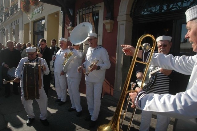 Szczególnie  wyróżniała się czeska grupa Brass Band Rakovnik