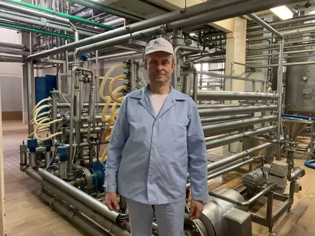 Zbigniew Perski ma 35-letnie doświadczenie w produkcji mleka w proszku.