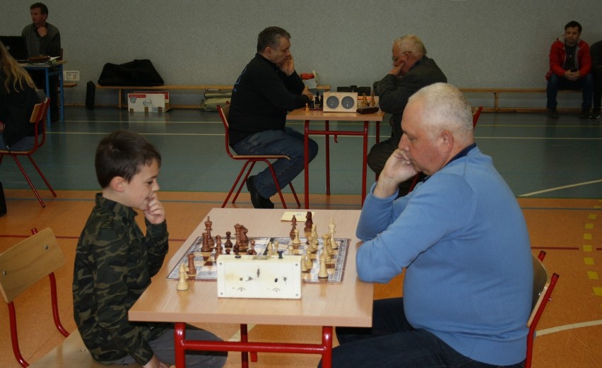 Sycowscy szachiści walczyli o Puchar Starosty [ZDJĘCIA]