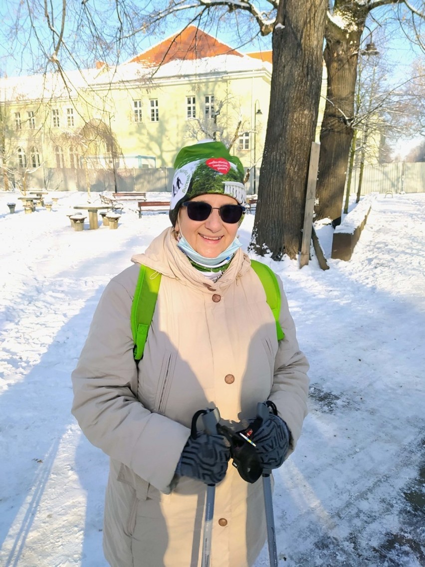 Entuzjasci Nordic Walking Plus włączyli się w Marsz z Serduszkiem