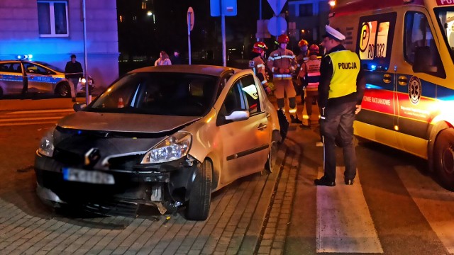 Zderzenie aut na skrzyżowaniu Pułaskiego i Czaszkowskiej w Kaliszu