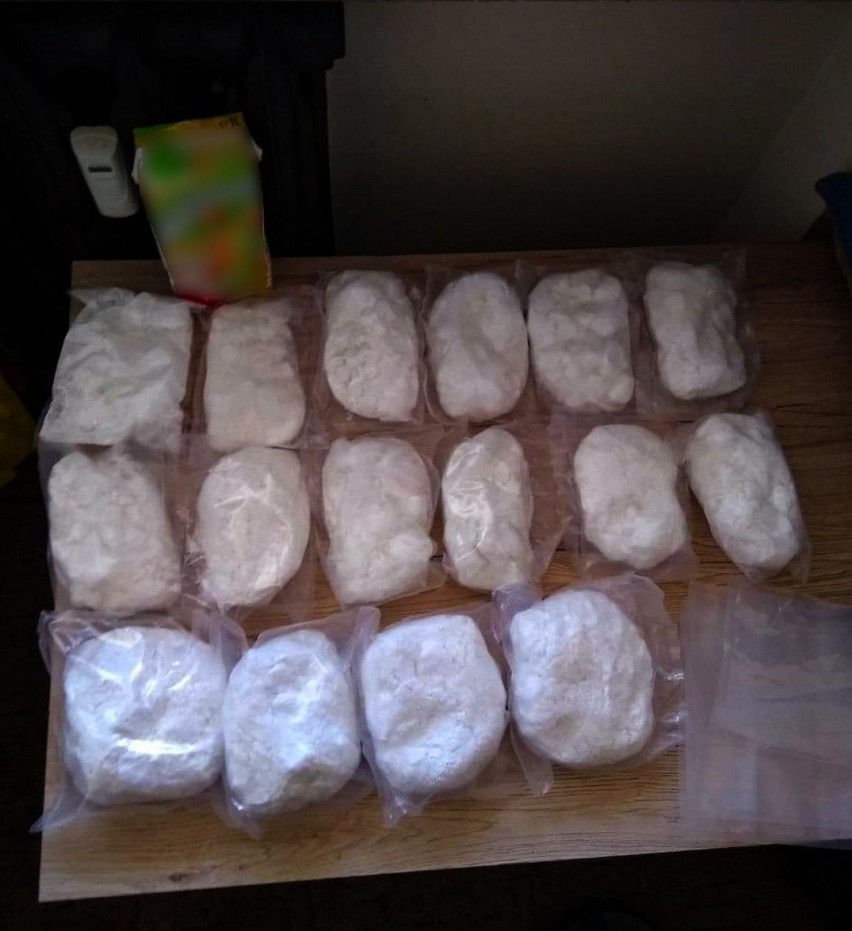 Białystok. Policja znalazła ponad 5 kg narkotyków w mieszkaniu 49-latka!