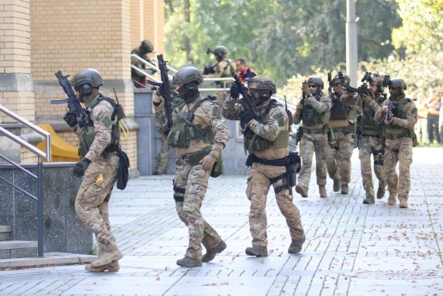 Ćwiczenia kontrterrorystyczne zorganizowano w rejonie łódzkiej katedry