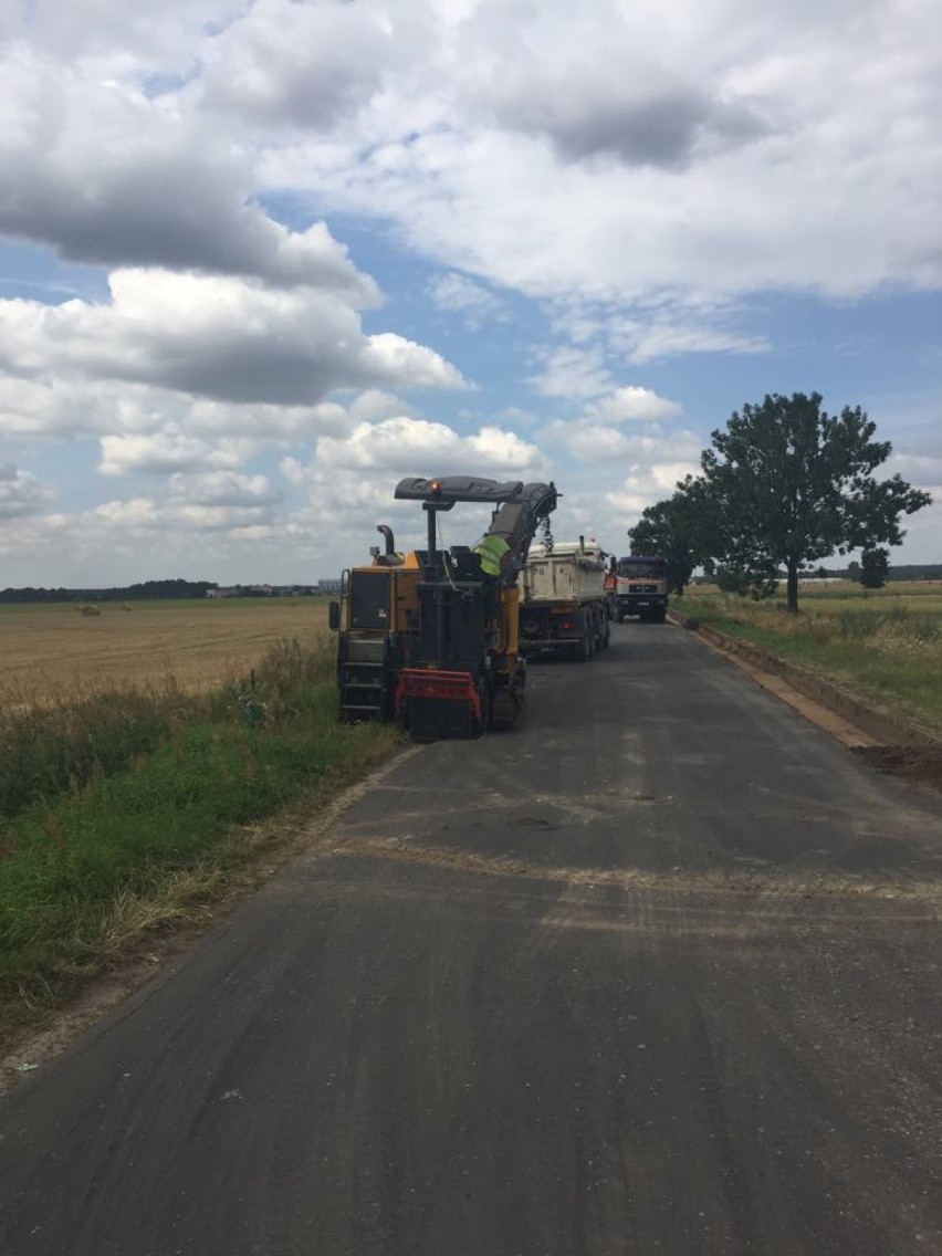 Rozpoczął się remont drogi Powodowo - Kiełpiny