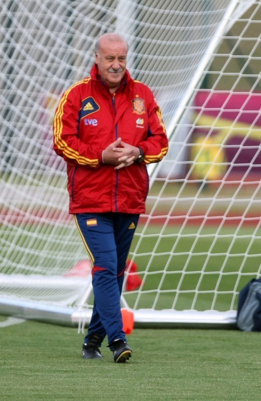 Drugi trening reprezentacji Hiszpanii w Gniewinie 6 czerwca: były pierwsze autografy ZDJĘCIA