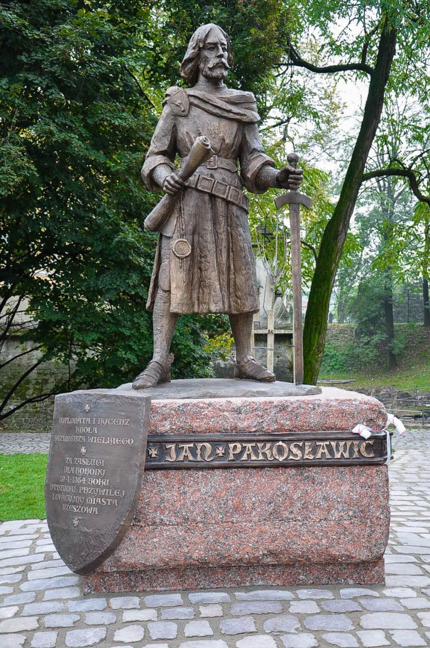 W Rzeszowie stanął pomnik pierwszego właściciela miasta.