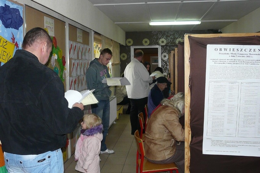 Wybory w powiecie tomaszowskim. Frekwencja na godz. 18 wyniosła 40,18 procent