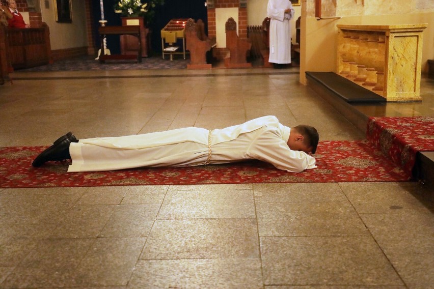 Legnica: Kleryk Mateusz Posmyk przyjął święcenia diakonatu, zobaczcie zdjęcia