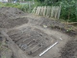 Mroczne odkrycie we Włostowie niedaleko Żar! Odkopano masowy grób żołnierzy z 2. Wojny Światowej