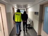 Toruń i akcja policji. Wpadł 21-latek, który w mieszkaniu miał 17 kg narkotyków!