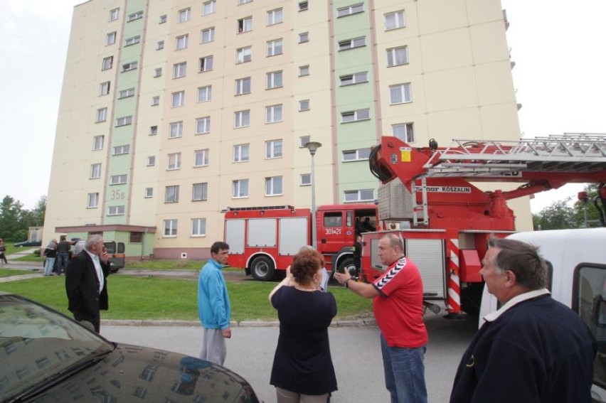 Rozpylał gaz z butli w wieżowcu! Było groźnie