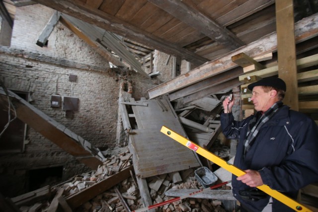 Eksperci budowlani we wtorek przeprowadzili oględziny budynku przy Obrońców Westerplatte 22