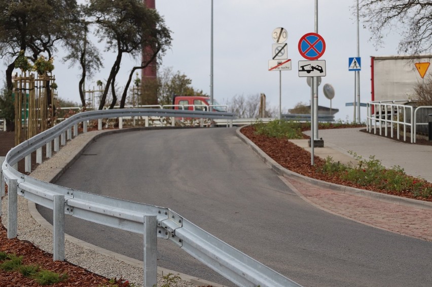 Wrócił ruch na plac przed dworcem PKP w Inowrocławiu [zdjęcia]