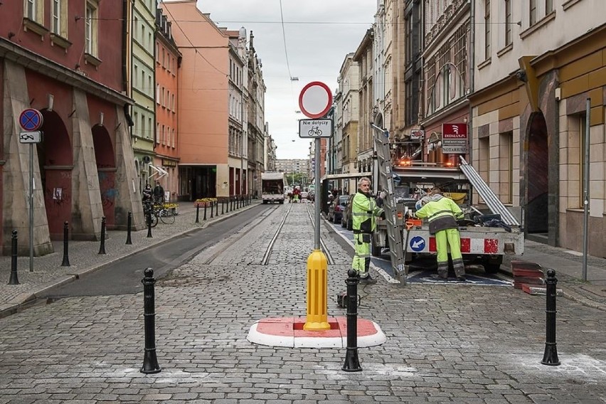 Ruska przy placu Solnym we Wrocławiu zamknięta dla samochodów