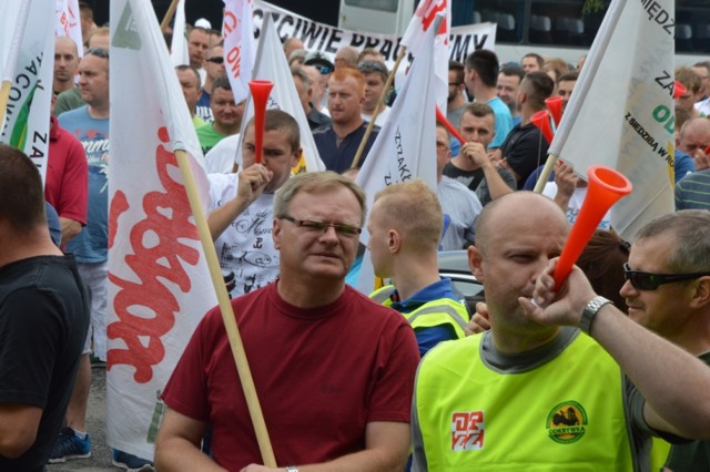 Protest pod siedzibą Rambu