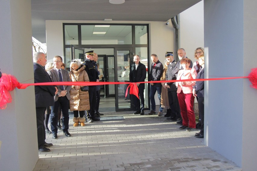 Miasto Legnica oficjalnie oddało do użytku Dom Samotnej Matki 