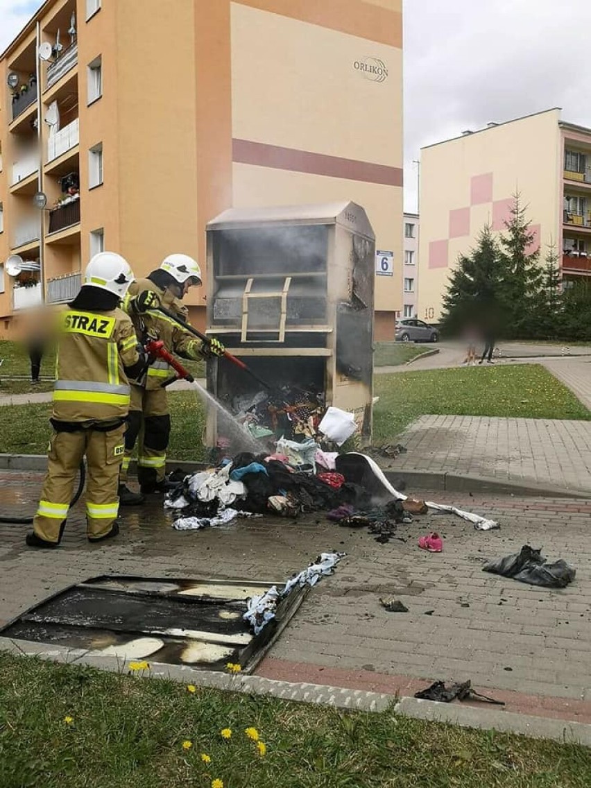 W czwartek ochotnicy z Debrzna gasili pożar kontenera z...