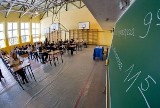 Opole: 23 sierpnia maturzyści piszą egzamin poprawkowy. Arkusz pytań i odpowiedzi