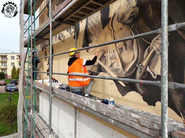 Tak wygląda nowy mural w Ciechocinku. Autorką muralu przy ul. Broniewskiego jest ciechocińską artystka Dominka Sikorska