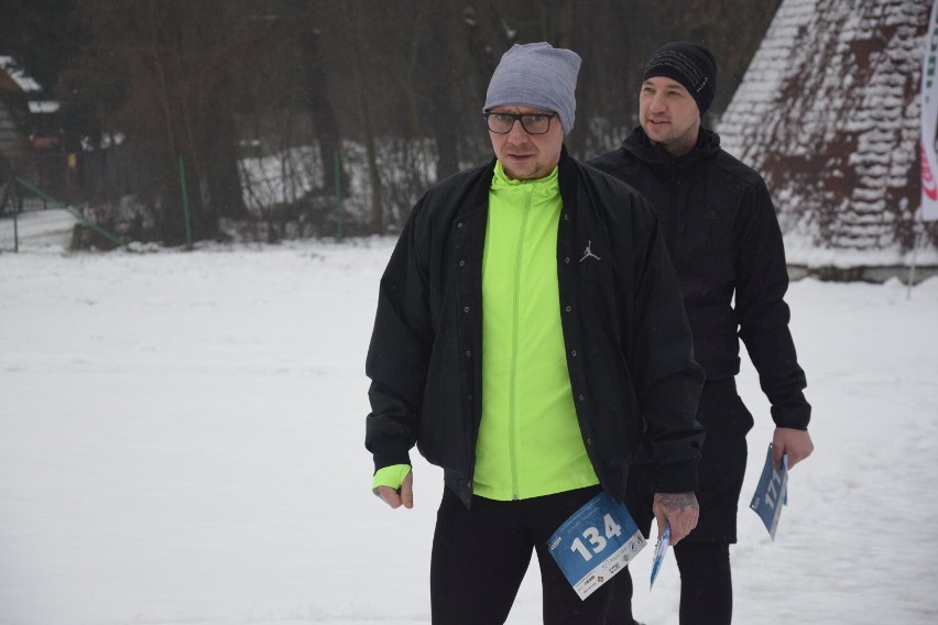 Zimowy Półmaraton/Ćwierćmaraton w Łęknie. W siódmej edycji biegu wystartowało 160 biegaczy [zdjęcia]