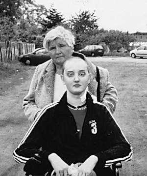 Marek Myga z babcią w początkowym okresie choroby.