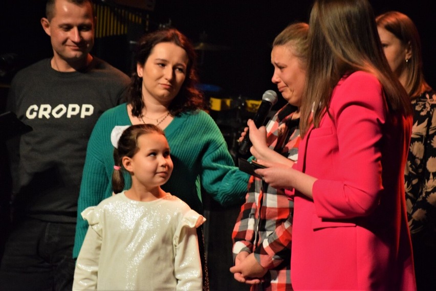 Zespół Enej porwał do zabawy białostocką publiczność. Zobacz, co działo się na Gali Fundacji Naszpikowani