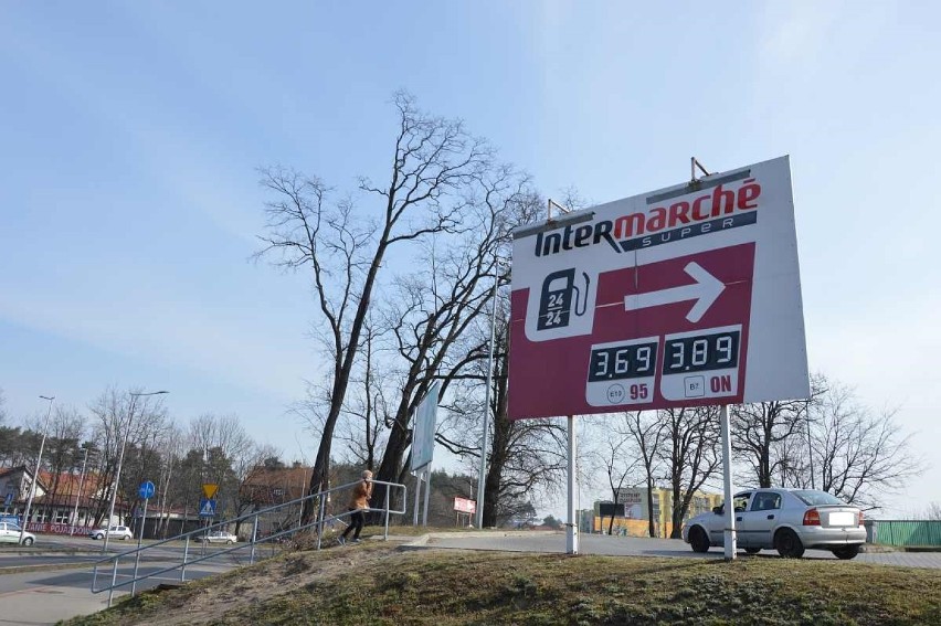 Intermarche, ul. Batorego
95 - 3,69 zł
ON - 3,89 zł