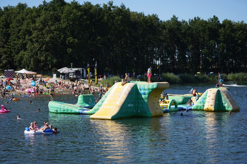 Tylko 30 minut autem od Wrocławia i jesteś jak na Malediwach. Plaża, czysta woda...  (ZOBACZ) 