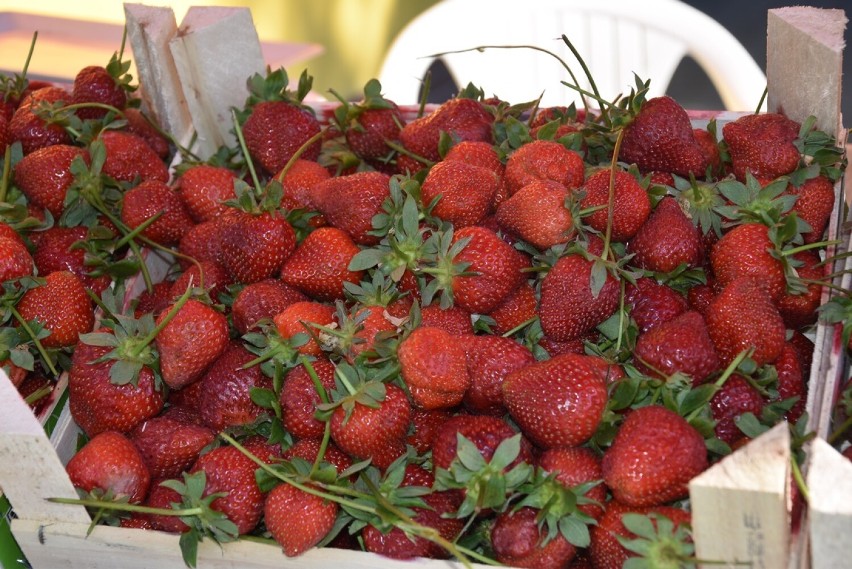Owoce można kupić na straganach w kilku punktach Głogowa
