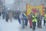 Orszak Trzech Króli w Sierakowicach przebrnął przez wielką śnieżycę | ZDJĘCIA, WIDEO