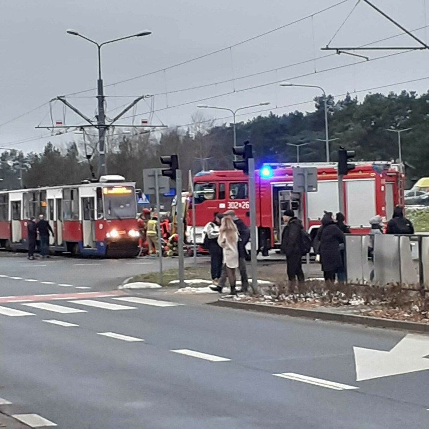 Poważny wypadek w Fordonie. 14-latka została potrącona przez tramwaj