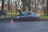 Rozbite bmw na głogowskim rondzie