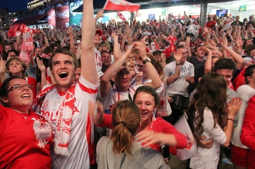 Polska - Rosja 1:1: Wielkie emocje w Strefie Kibica (zdjęcia + wideo)