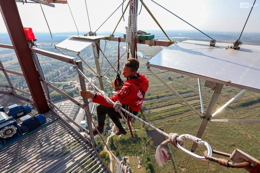 Big Tower w Szczecinie.  W Szczecinie ruszają zawody Artistic Base Jump. Zdjęcia i wideo