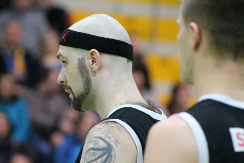 Fotorelacja z meczu I ligi koszykówki mężczyzn pomiędzy AZS WSGK Polfarmex Kutno a Zniczem Pruszków
