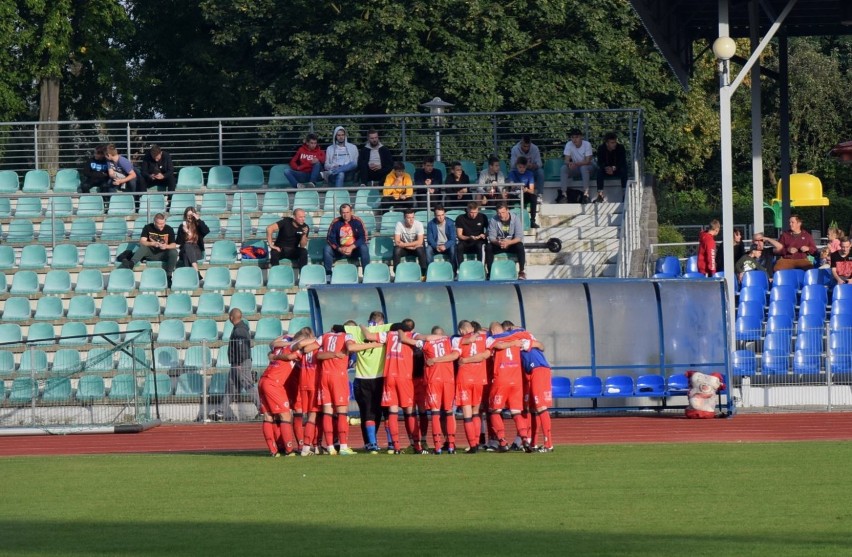 Pomezania Malbork pokonała Pogoń Prabuty [ZDJĘCIA]. Gospodarze pokazali, że gra się do samego końca