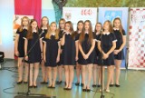 Młodzież zaprezentowała patriotyczne utwory podczas XIII Powiatowego Festiwalu Pieśni Legionowej i Historycznej [DUŻO ZDJĘĆ]