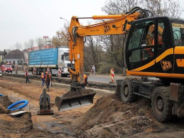 Remontowany odcinek krajowej "jedynki” na moście przez Zgłowiączkę