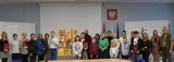 Rozstrzygnięcie konkursu plastycznego "Drzewo w barwach jesieni" w Obornikach. W konkursie wzięło udział niemalże 400 uczniów z powiatu 