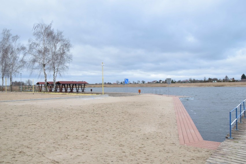 Malbork. Przystanie kajakowe gotowe [ZDJĘCIA]. Powstały na kąpielisku i w Parku Miejskim 