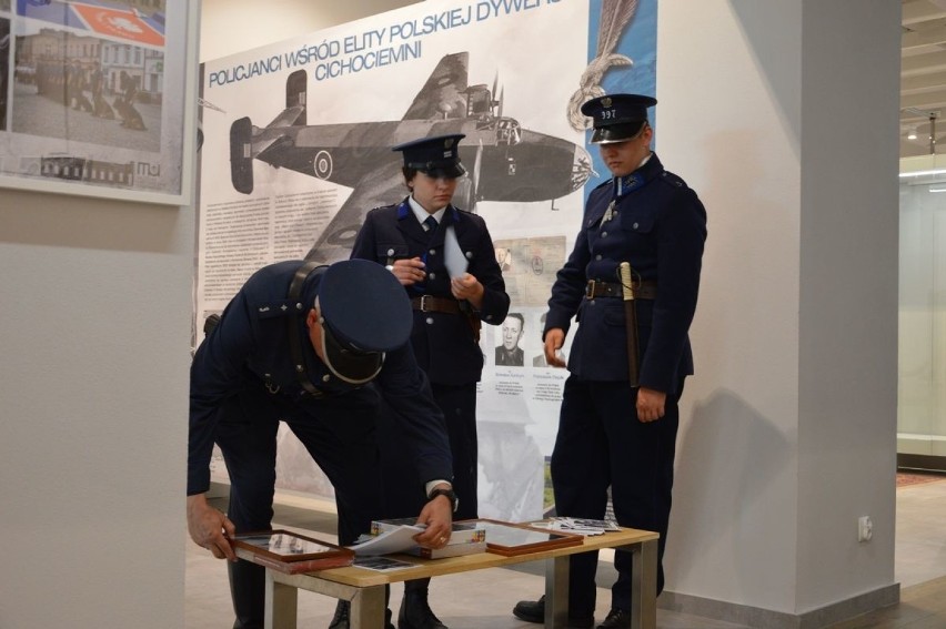 Policja świętuje jubileusz. 100-lecie formacji na wystawie w skierniewickim muzeum [ZDJĘCIA]