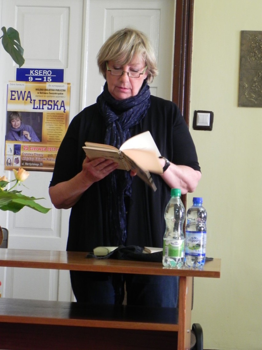Ewa Lipska czyta swoje wiersze.