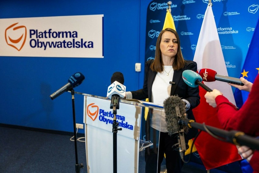 Poseł Agnieszka Pomaska odniosła się do raportu NIK na temat fuzji Lotosu z Orlenem. Jest też stanowisko koncernu