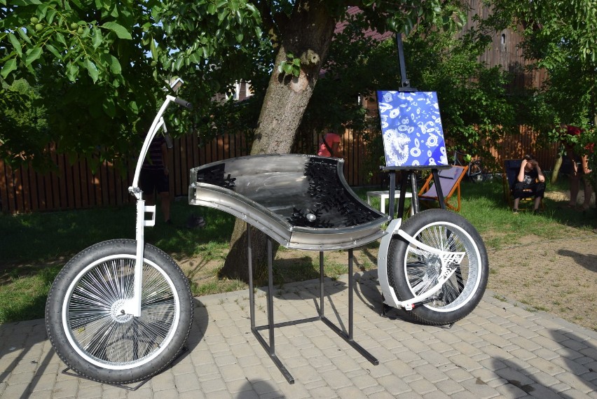 Wystawa Rower Pod Laski. Zdanowicz udowadnia, że rower może być dziełem sztuki (zdjęcia)   