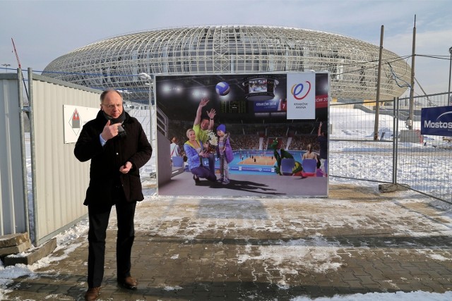 Zbigniew Rapciak przed Kraków Areną.