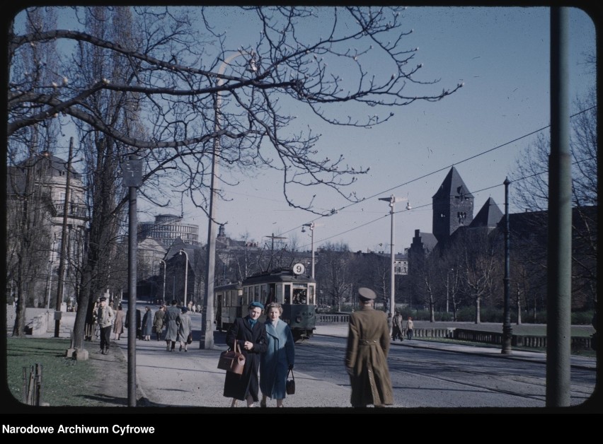 W kwietniu 1959 roku Polskę odwiedził architekt Mogens...