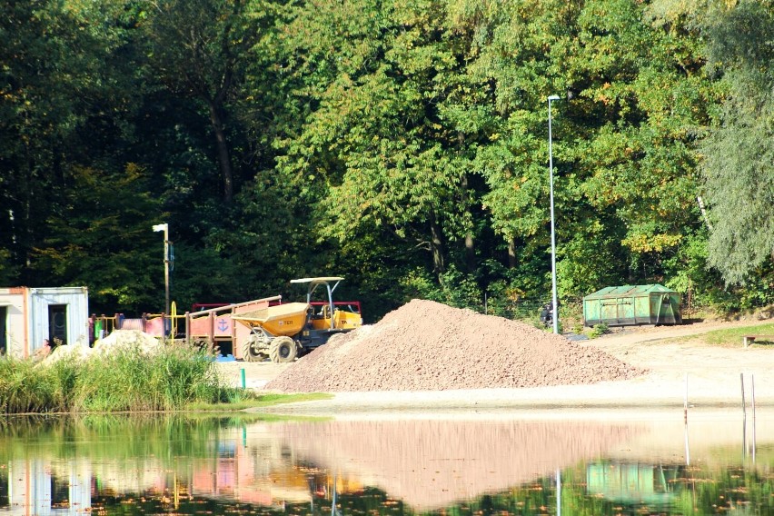 Wodzisławski Balaton to jeden wielki plac budowy.