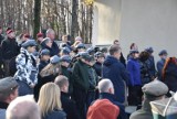 Łowczówek. Tłumy na XXII Zlocie Niepodległościowym pod Tarnowem. Uczcili pamięć tych, którzy walczyli o wolną Polskę [ZDJĘCIA]