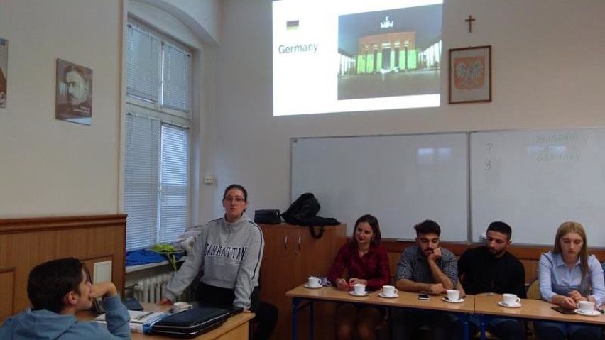 Studenci programu Erasmus Plus odwiedzili I LO FOTO